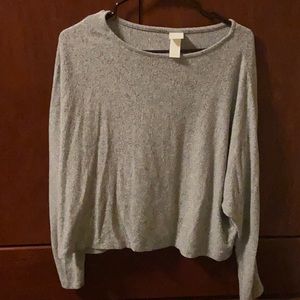 Women’s light weight sweater